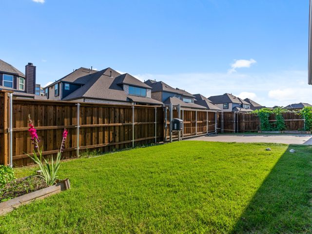 12543 Mercer Parkway, Farmers Branch, TX 75234