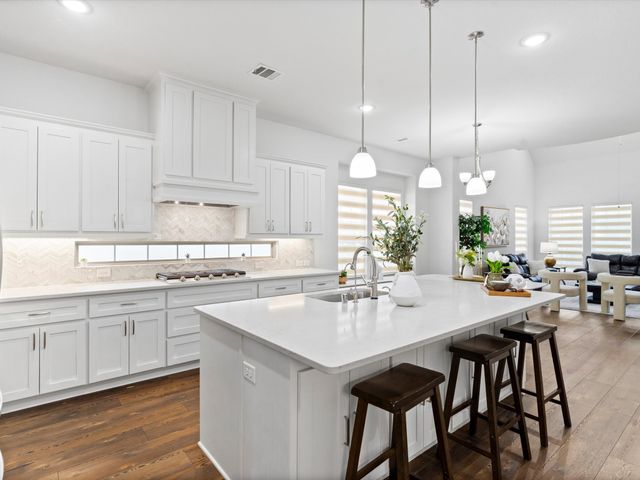 12543 Mercer Parkway, Farmers Branch, TX 75234