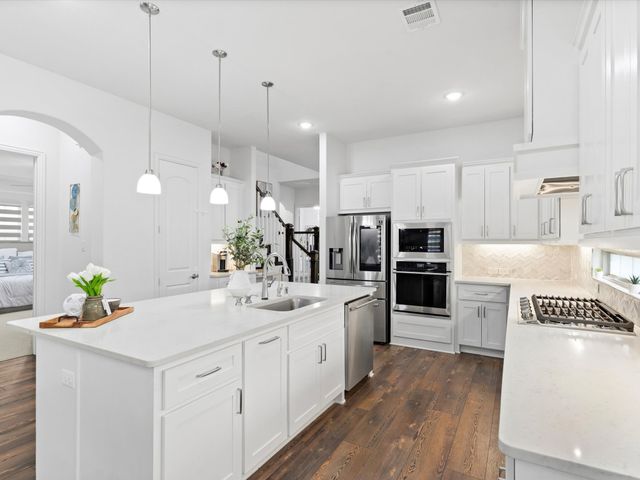 12543 Mercer Parkway, Farmers Branch, TX 75234