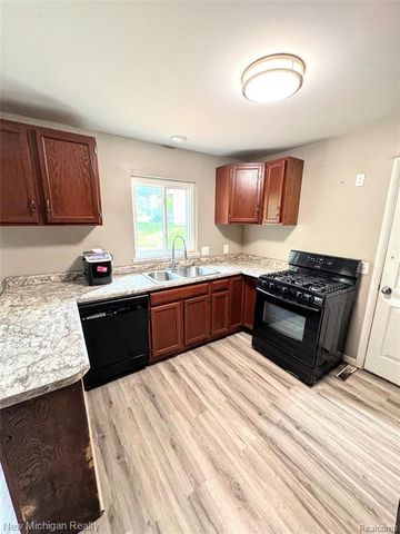 12335 Erika Street, Hartland, MI 48353