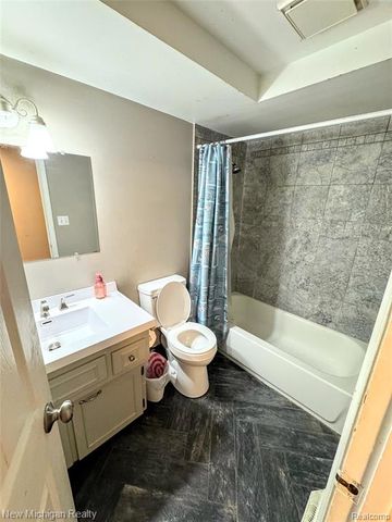 12335 Erika Street, Hartland, MI 48353