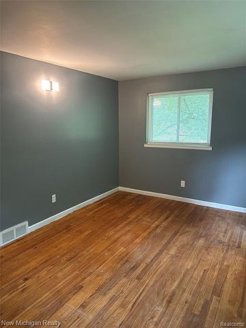 12335 Erika Street, Hartland, MI 48353
