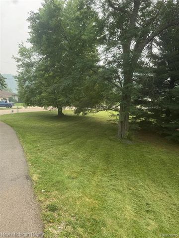 12335 Erika Street, Hartland, MI 48353