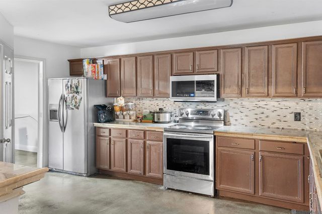 17349 Cherry Creek Dr, Prairieville, LA 70769