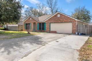17349 Cherry Creek Dr, Prairieville, LA 70769