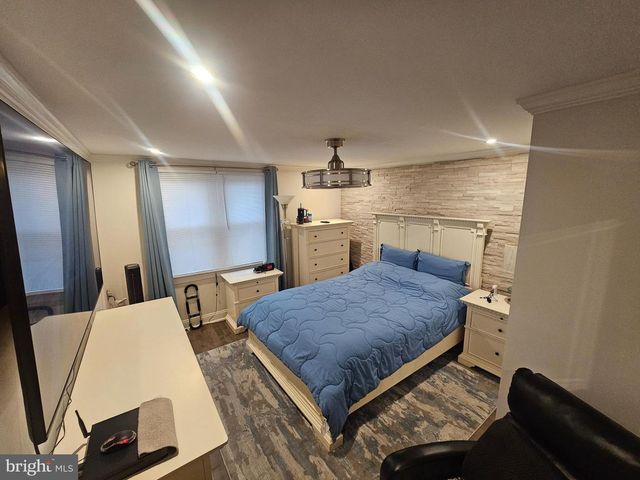 1304 N 76TH ST, Philadelphia, PA 19151