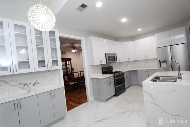 90 Marion Drive, Plainsboro, NJ 08536