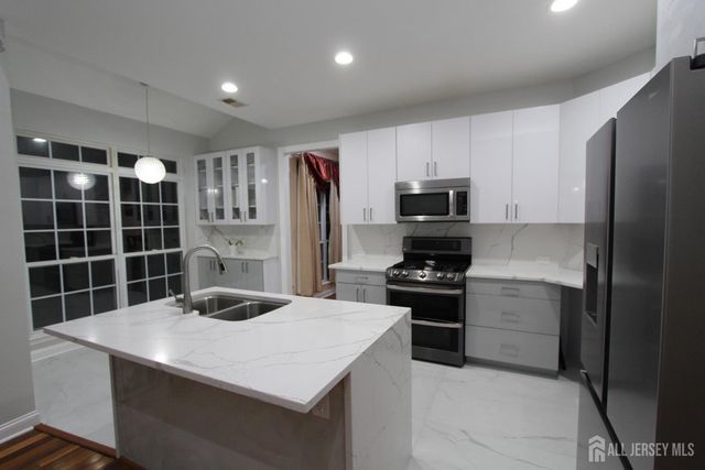 90 Marion Drive, Plainsboro, NJ 08536