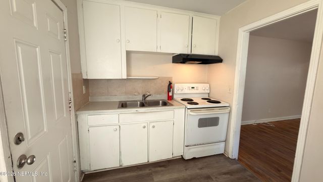 1650 W 34TH Street, Jacksonville, FL 32209