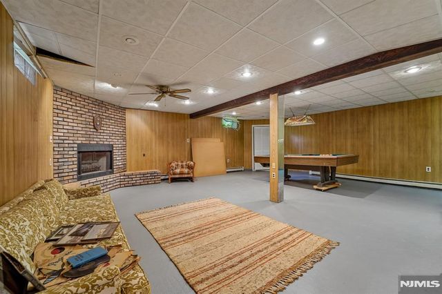 62 Parkway, Rochelle Park, NJ 07662