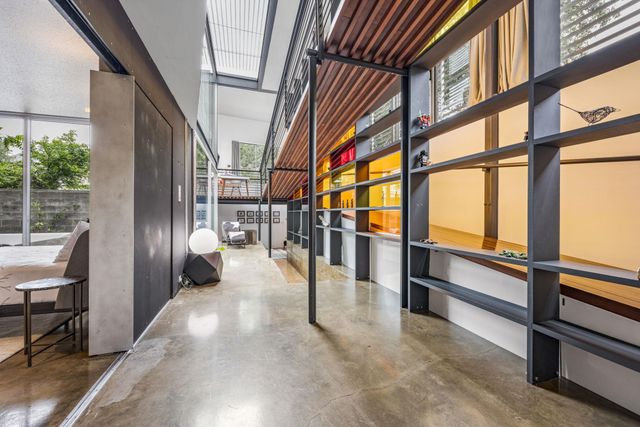 704 W Live Oak ST, Austin, TX 78704