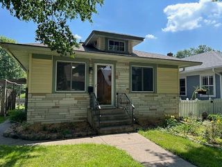 1464 Sheldon Street, Saint Paul, MN 55108