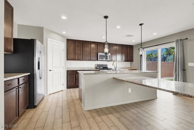 7858 Trappers Ridge Avenue, Las Vegas, NV 89113