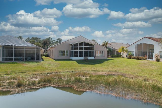 504 NW Serene Meadow Way, Port St. Lucie, FL 34986
