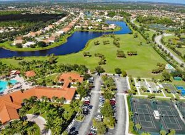 504 NW Serene Meadow Way, Port St. Lucie, FL 34986