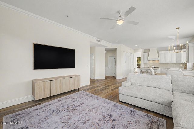 8757 E LARIAT Lane, Scottsdale, AZ 85255