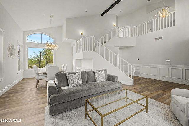 8757 E LARIAT Lane, Scottsdale, AZ 85255