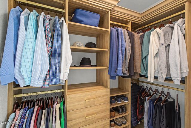 8757 E LARIAT Lane, Scottsdale, AZ 85255