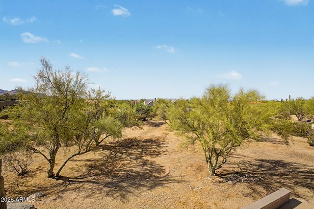 8757 E LARIAT Lane, Scottsdale, AZ 85255