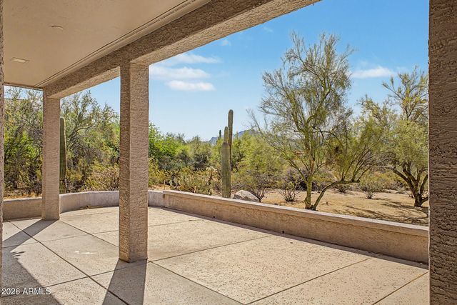 8757 E LARIAT Lane, Scottsdale, AZ 85255