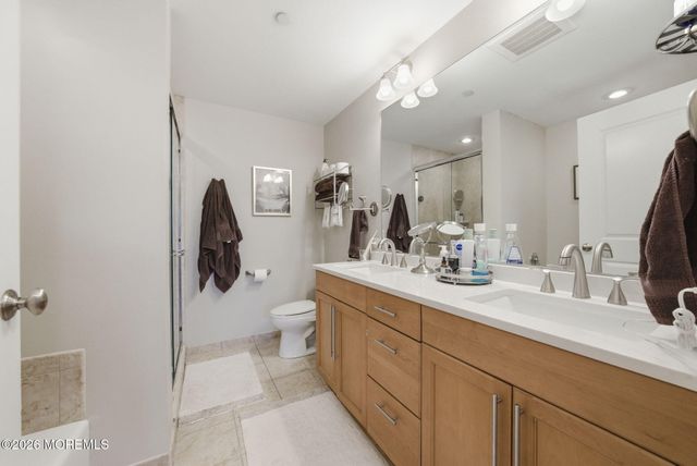 20 Livingston Avenue 506, New Brunswick, NJ 08901