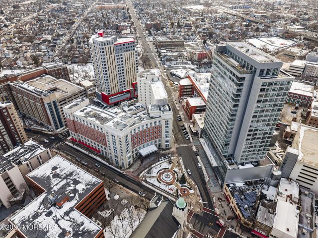 20 Livingston Avenue 506, New Brunswick, NJ 08901