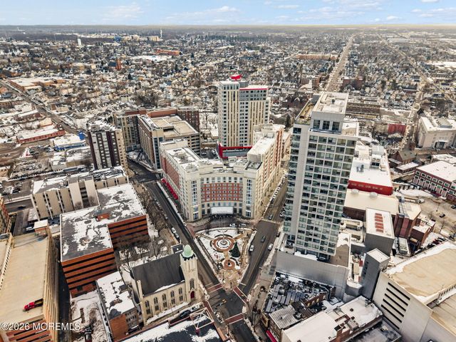 20 Livingston Avenue 506, New Brunswick, NJ 08901