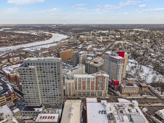 20 Livingston Avenue 506, New Brunswick, NJ 08901