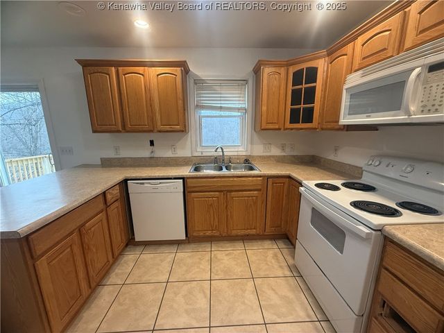 311 Reservoir Road, Madison, WV 25130