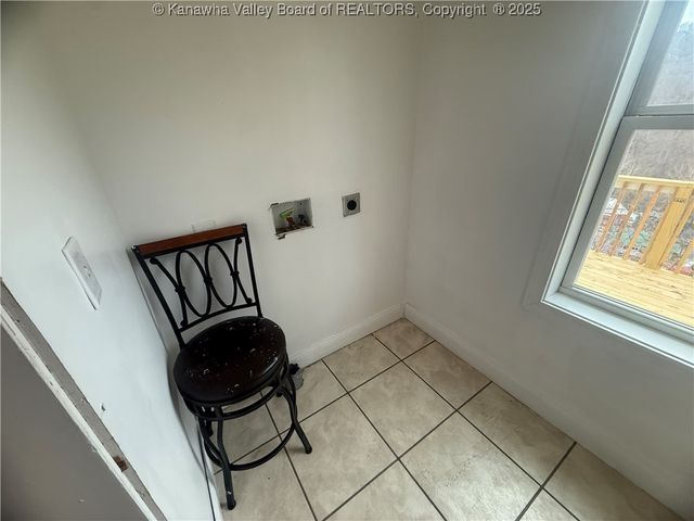 311 Reservoir Road, Madison, WV 25130