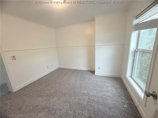 311 Reservoir Road, Madison, WV 25130