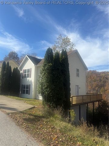311 Reservoir Road, Madison, WV 25130