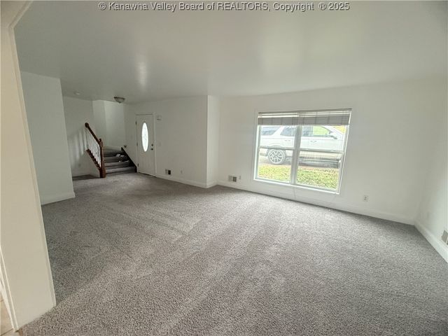 311 Reservoir Road, Madison, WV 25130