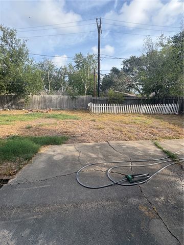 4622 Coventry, Corpus Christi, TX 78411