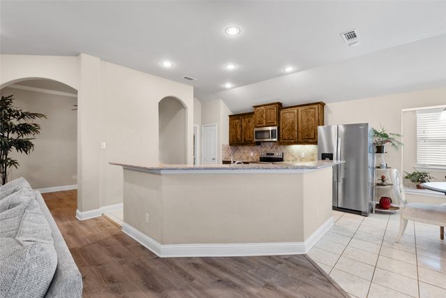 1112 Colony Drive, Greenville, TX 75402