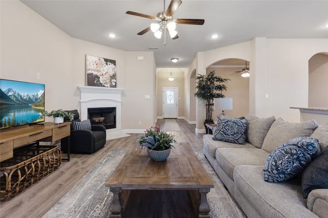 1112 Colony Drive, Greenville, TX 75402