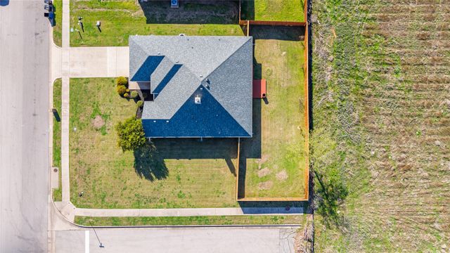 1112 Colony Drive, Greenville, TX 75402