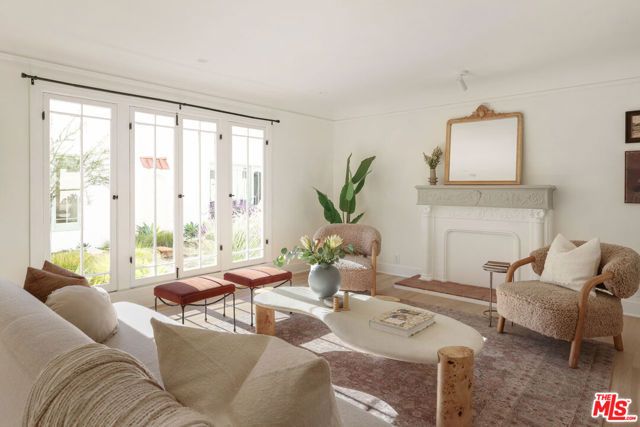 619 N Sycamore Avenue, Los Angeles, CA 90036
