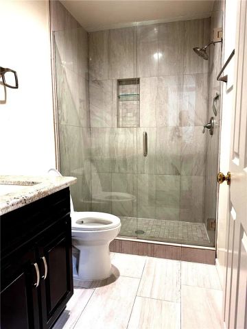 23411 Kingston, Valencia, CA 91354