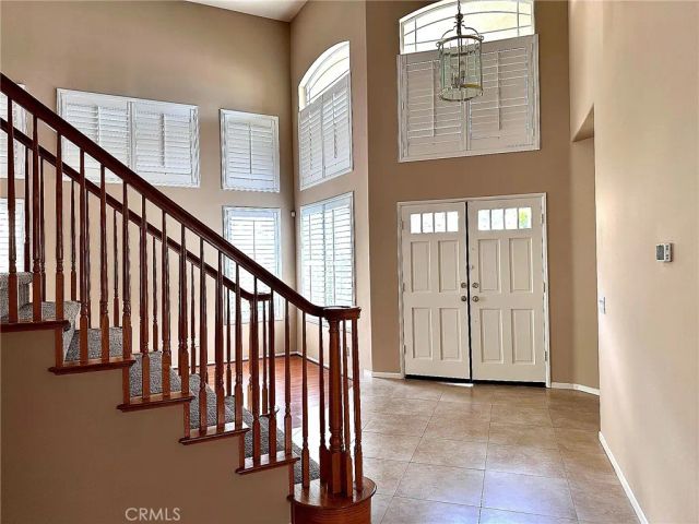 23411 Kingston, Valencia, CA 91354