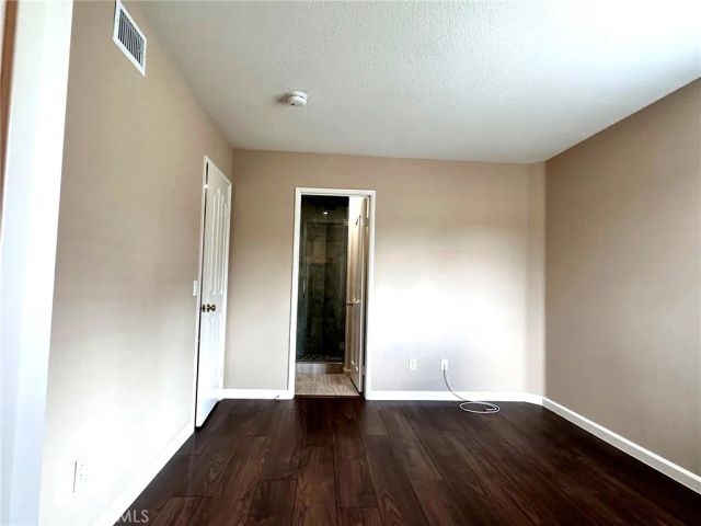 23411 Kingston, Valencia, CA 91354