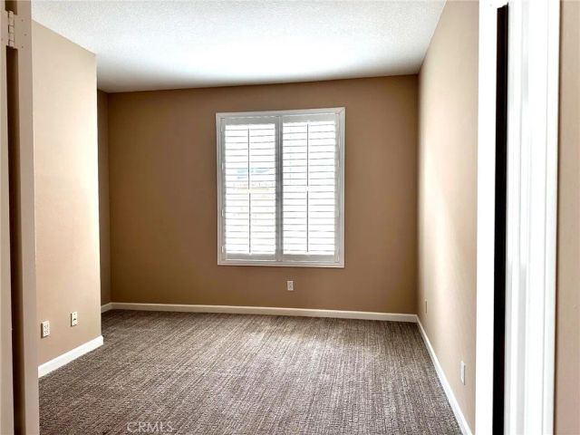 23411 Kingston, Valencia, CA 91354