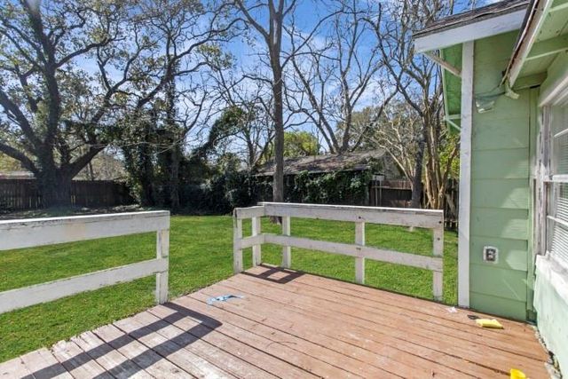 2616 46th Street, Dickinson, TX 77539