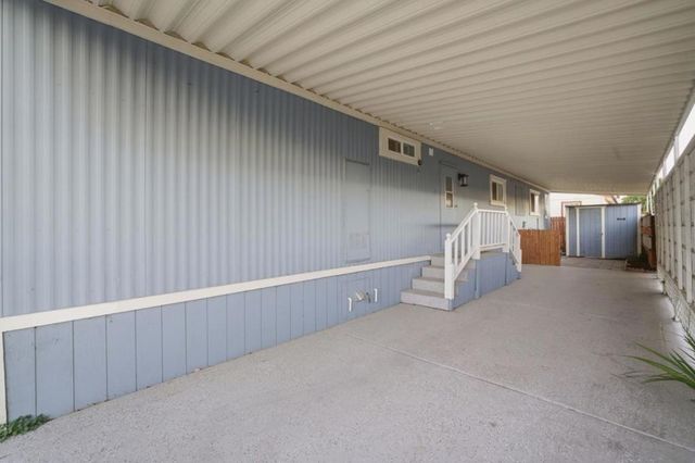 174 Redwood Drive, Hollister, CA 95023