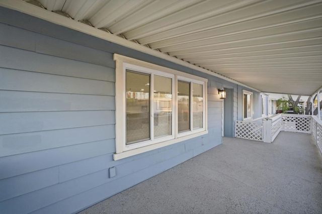 174 Redwood Drive, Hollister, CA 95023