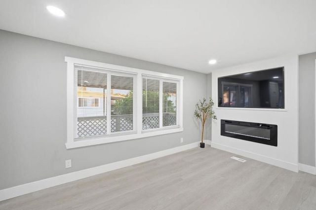 174 Redwood Drive, Hollister, CA 95023