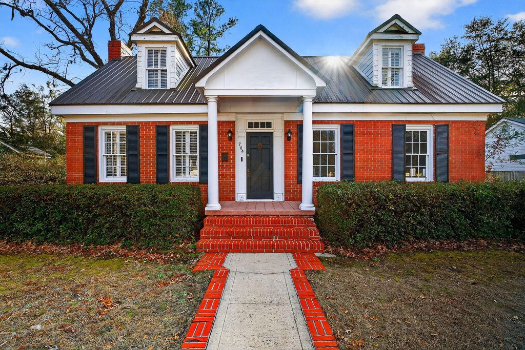 704 Carn Street, Walterboro, SC 29488