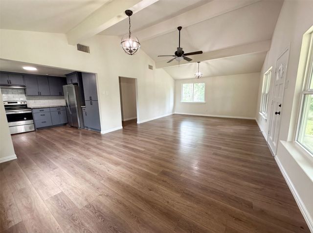 123 E Merry Way, Gun Barrel City, TX 75156