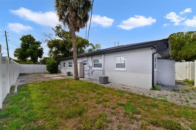 4521 EDGEWATER DRIVE 1, Orlando, FL 32804