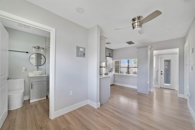 4521 EDGEWATER DRIVE 1, Orlando, FL 32804